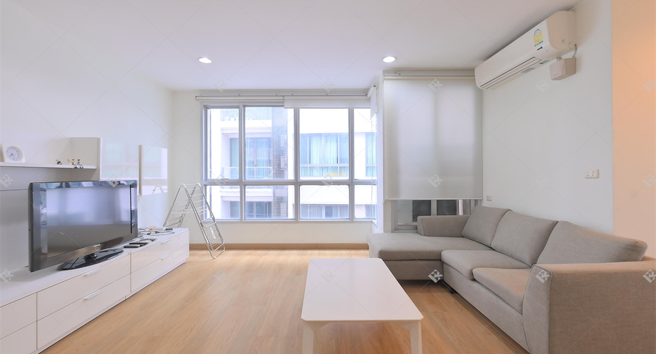 For rent 2 bedrooms condo in Khlong Toei, Bangkok