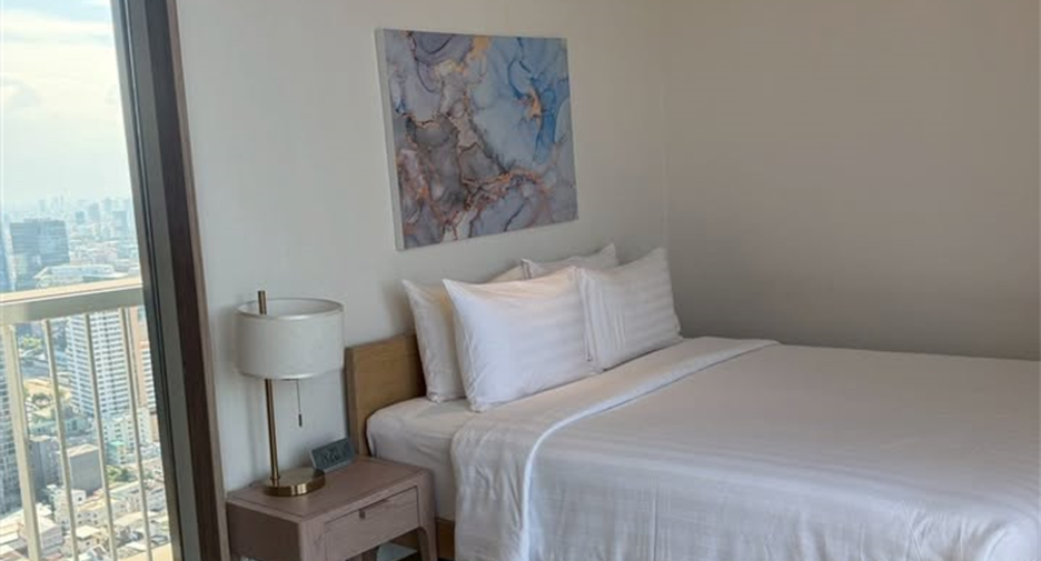 For rent 2 bedrooms condo in Khlong Toei, Bangkok