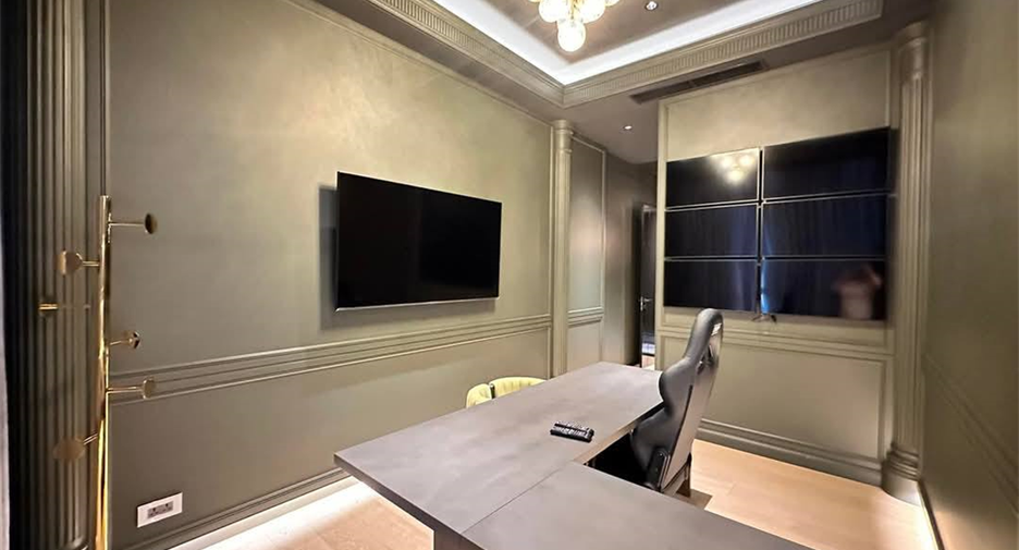 For rent 3 bedrooms condo in Watthana, Bangkok