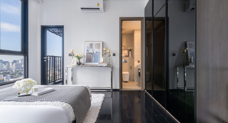 For rent 1 bed condo in Watthana, Bangkok
