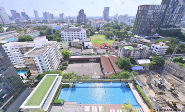 出租 2 卧室 公寓 在 Khlong Toei, 曼谷