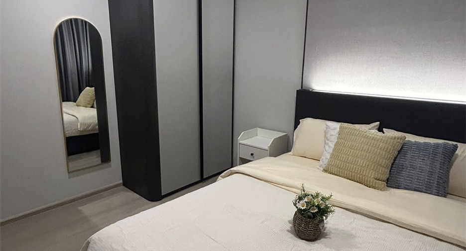 À louer 2 chambres condo à Phra Khanong, Bangkok