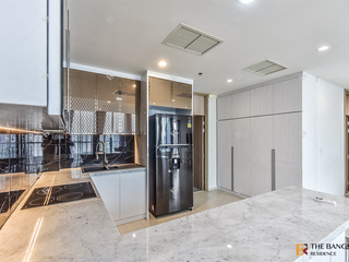 À louer 2 chambres condo à Pathum Wan, Bangkok