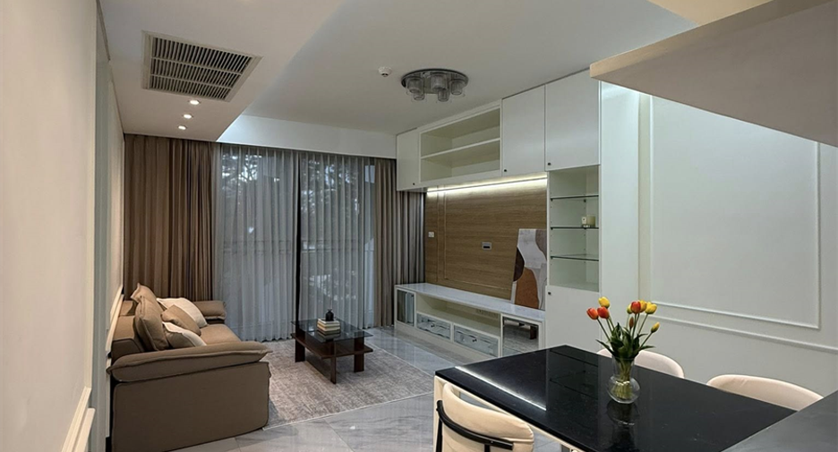 For rent 2 bedrooms condo in Watthana, Bangkok