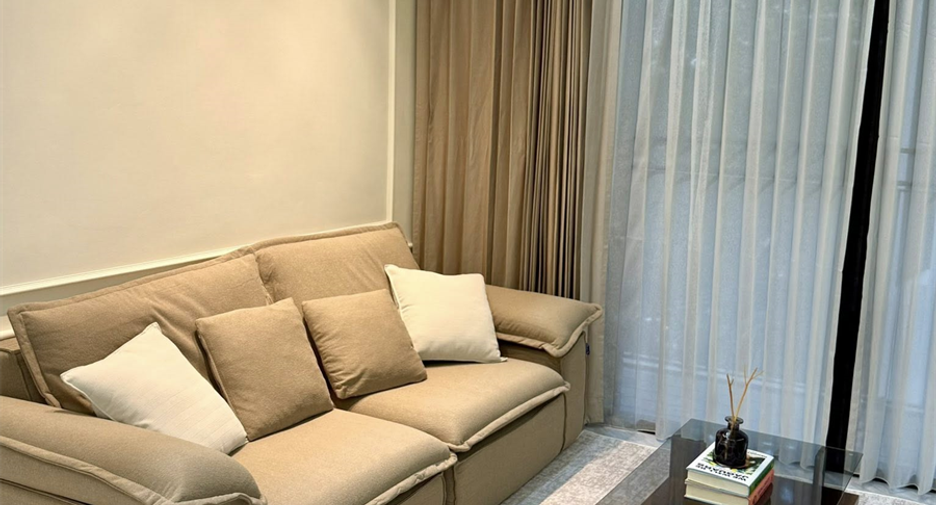 For rent 2 bedrooms condo in Watthana, Bangkok