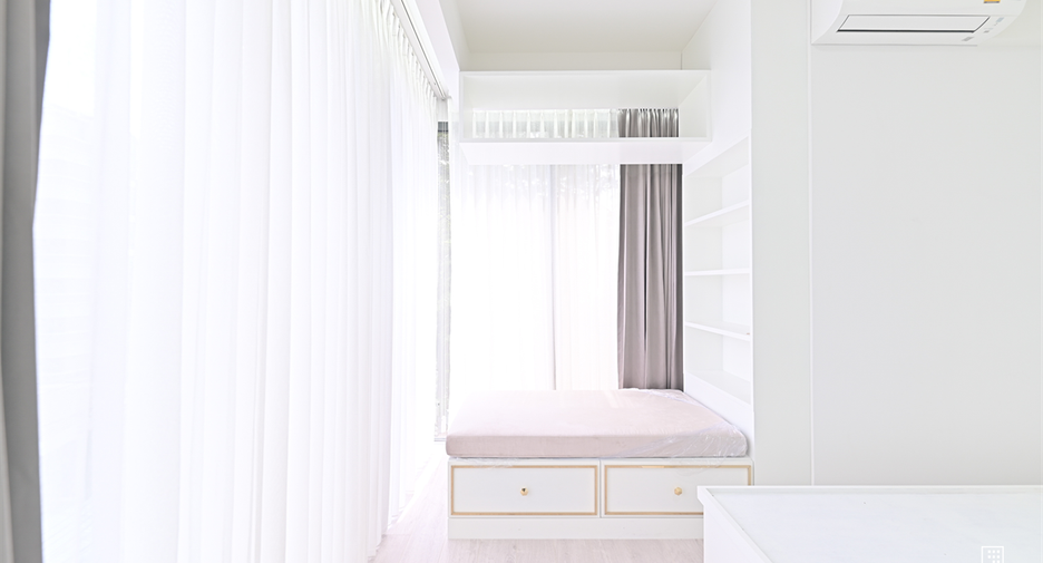 For rent 2 bedrooms condo in Watthana, Bangkok