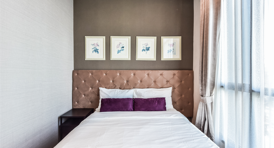For rent 3 bedrooms condo in Watthana, Bangkok