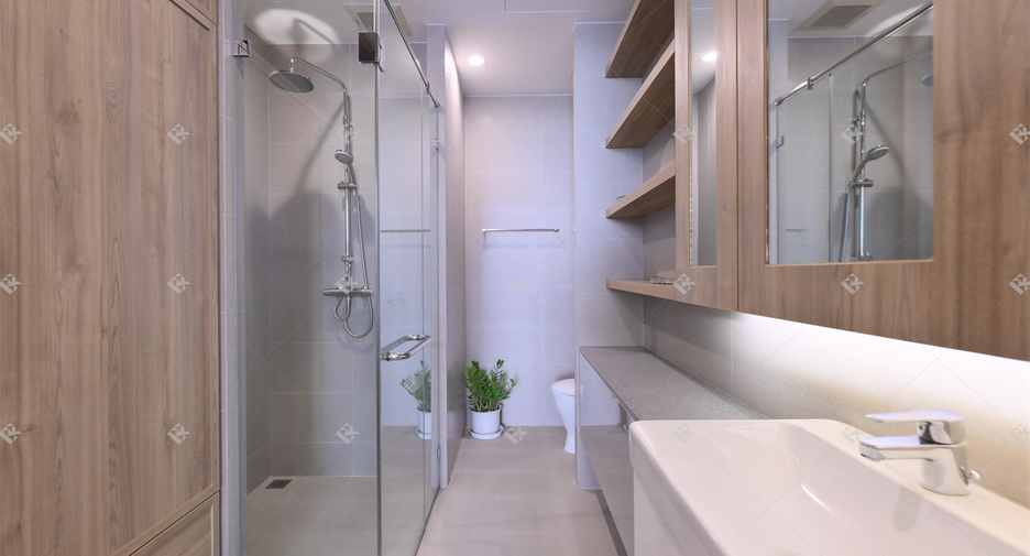 For rent 1 bed condo in Pathum Wan, Bangkok
