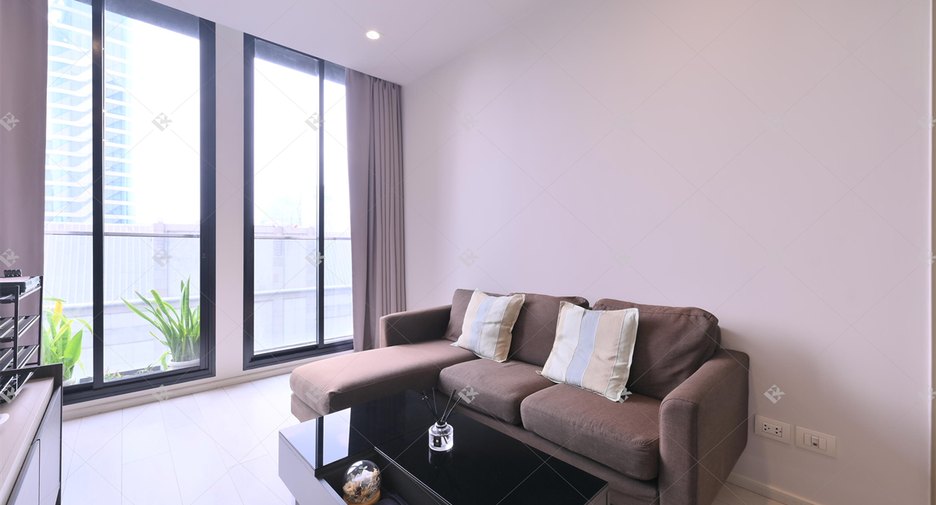 For rent 2 bedrooms condo in Pathum Wan, Bangkok