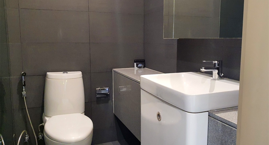 Wohnung zur Miete mit 2 Zimmer in Pathum Wan, Bangkok
