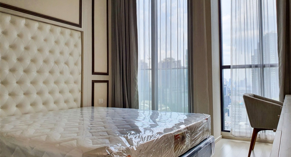 Wohnung zur Miete mit 2 Zimmer in Pathum Wan, Bangkok