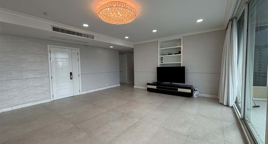 Condo en alquiler de 4 habitaciones en Watthana, Bangkok