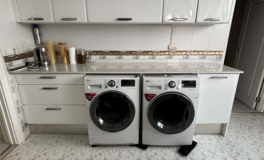 For rent 4 bedrooms condo in Watthana, Bangkok