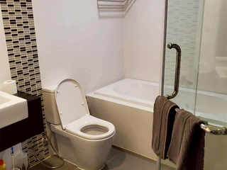 À louer 2 chambres condo à Khlong Toei, Bangkok