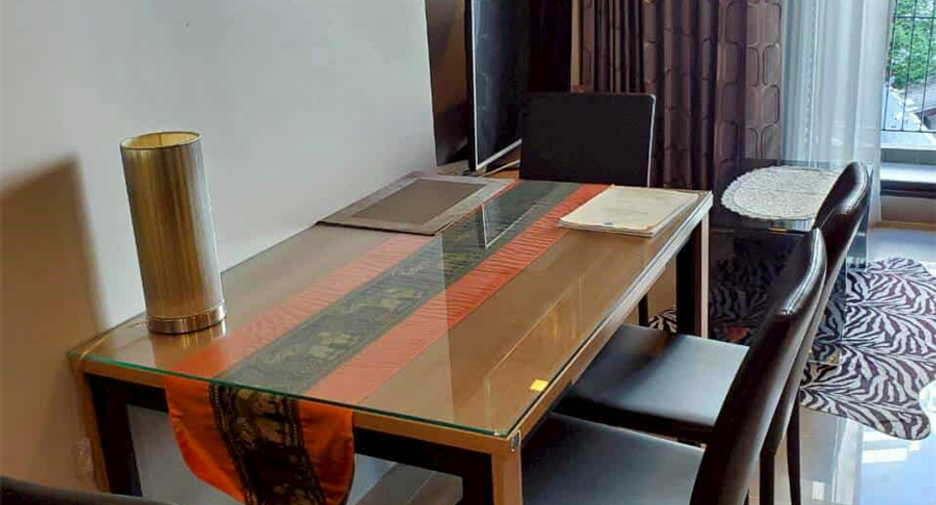Wohnung zur Miete mit 2 Zimmer in Khlong Toei, Bangkok
