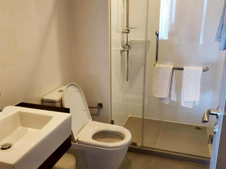 À louer 2 chambres condo à Khlong Toei, Bangkok