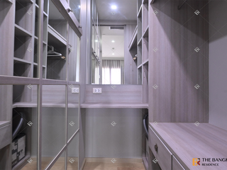 Condo en alquiler de 1 habitaciones en Khlong Toei, Bangkok
