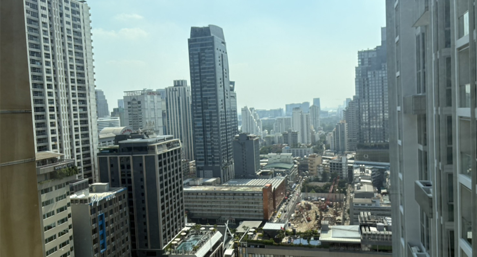 For rent 2 ベッドルーム condo in Watthana, Bangkok