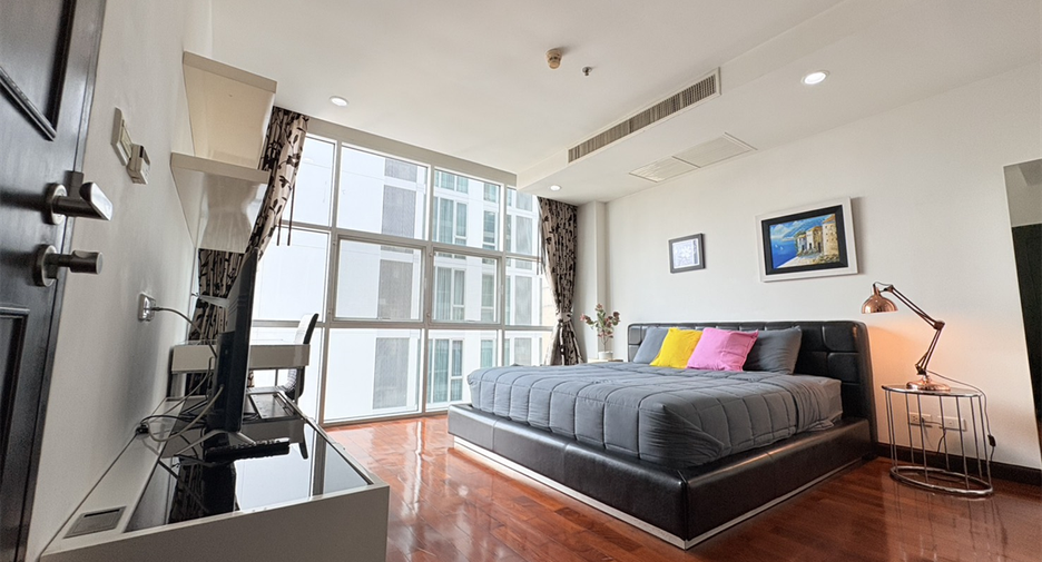 For rent 2 ベッドルーム condo in Watthana, Bangkok