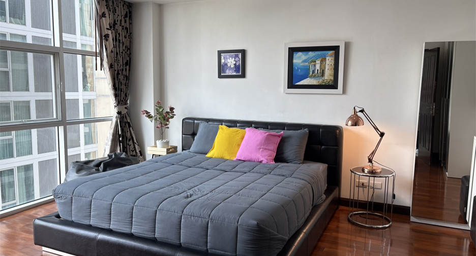 For rent 2 ベッドルーム condo in Watthana, Bangkok