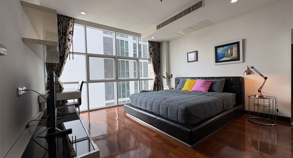 For rent 2 ベッドルーム condo in Watthana, Bangkok