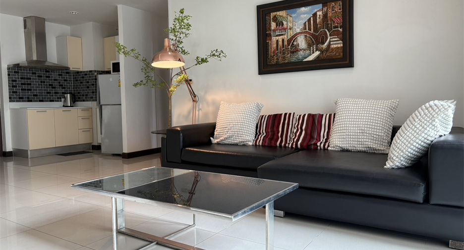 For rent 2 ベッドルーム condo in Watthana, Bangkok