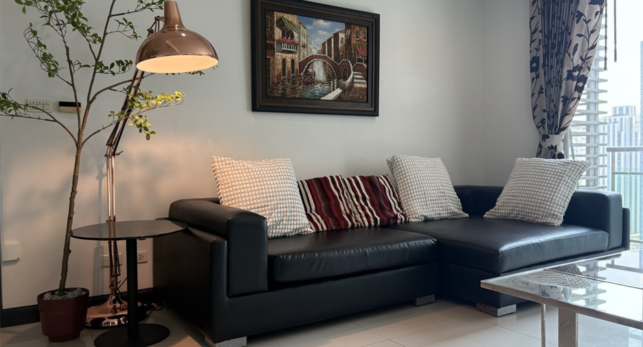 For rent 2 ベッドルーム condo in Watthana, Bangkok