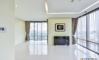 For rent 2 bedrooms condo in Sathon, Bangkok