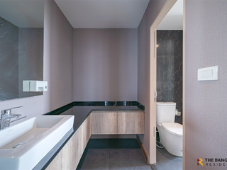 For rent 3 bedrooms condo in Phra Khanong, Bangkok