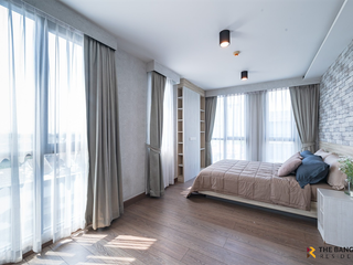 For rent 3 bedrooms condo in Phra Khanong, Bangkok