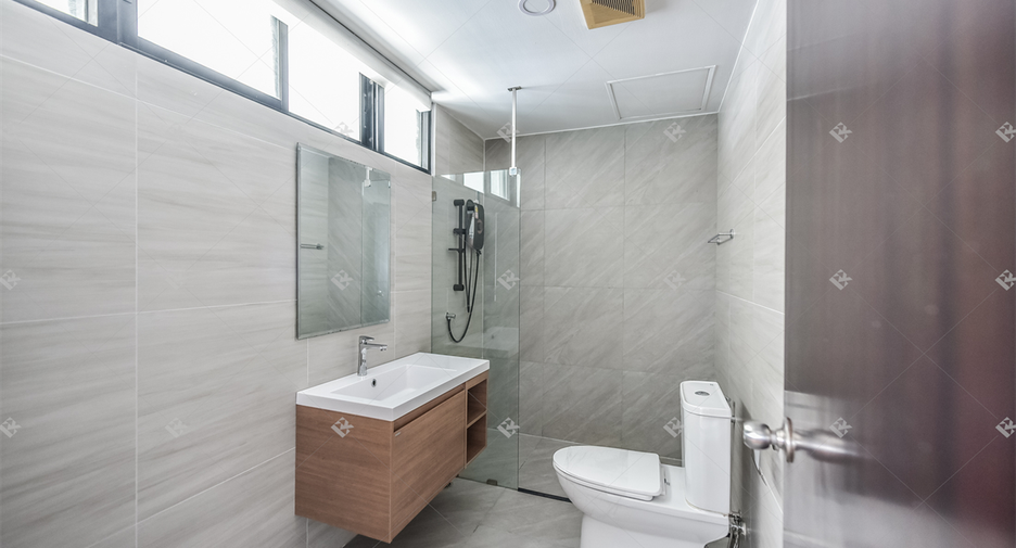 Condo en alquiler de 3 habitaciones en Sathon, Bangkok