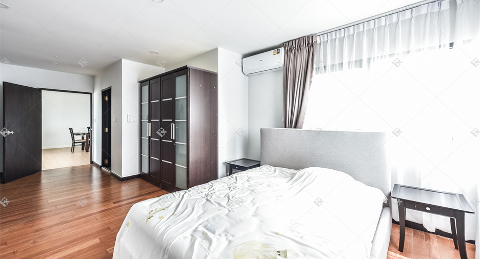 Condo en alquiler de 3 habitaciones en Sathon, Bangkok