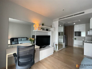 For rent 1 bed condo in Khlong Toei, Bangkok