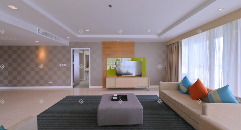 Wohnung zur Miete mit 3 Zimmer in Pathum Wan, Bangkok