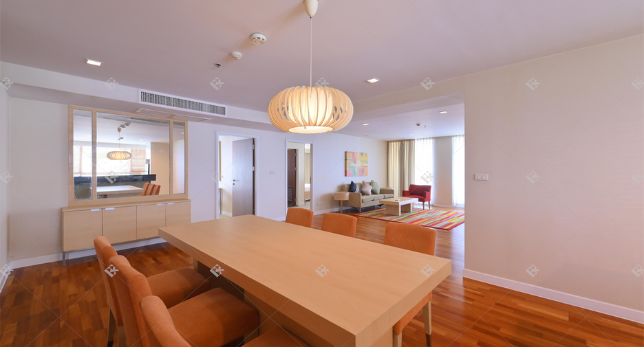 Wohnung zur Miete mit 3 Zimmer in Pathum Wan, Bangkok