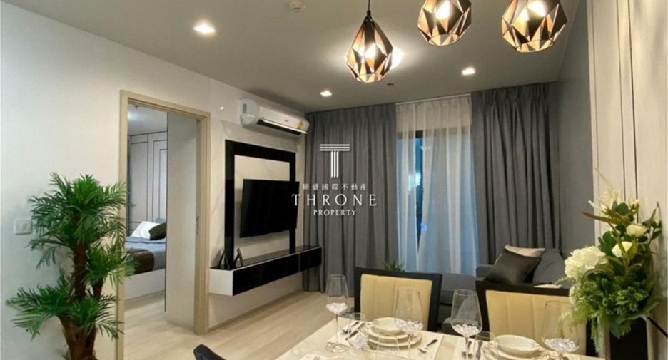 À louer 2 chambres condo à Pathum Wan, Bangkok