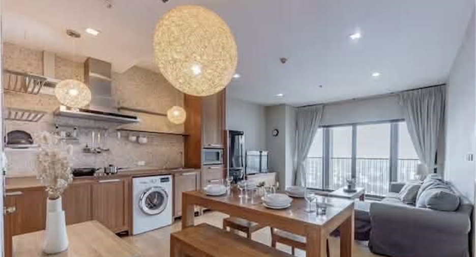 Condo en alquiler de 2 habitaciones en Khlong Toei, Bangkok