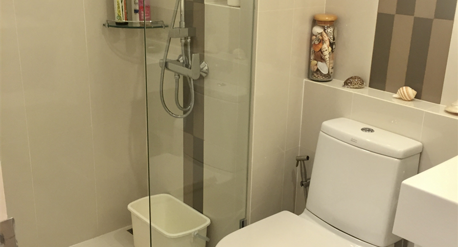 Wohnung zur Miete mit 2 Zimmer in Phra Khanong, Bangkok