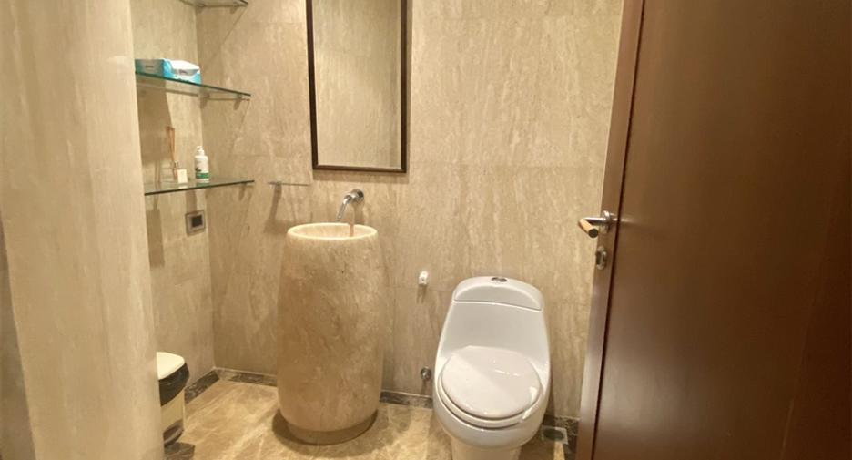 For rent 3 bedrooms condo in Watthana, Bangkok