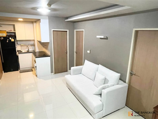 Wohnung zur Miete mit 2 Zimmer in Khlong Toei, Bangkok