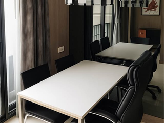 Wohnung zur Miete mit 2 Zimmer in Khlong Toei, Bangkok