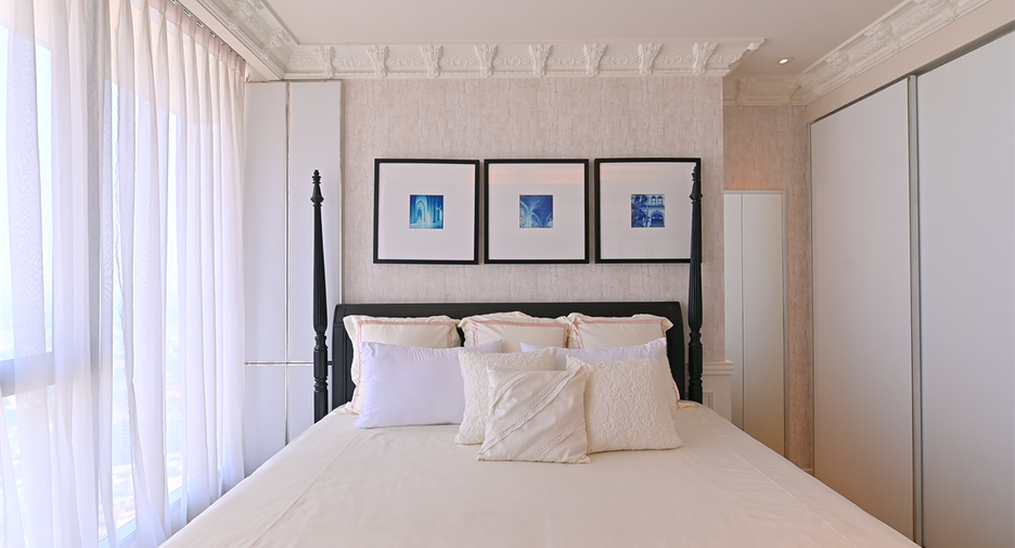 For rent 3 ベッドルーム condo in Khlong Toei, Bangkok
