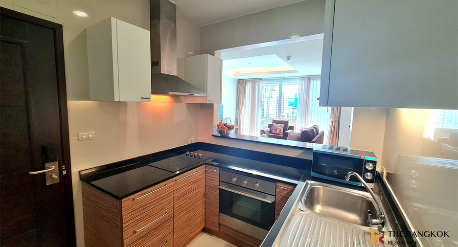 For rent 3 bedrooms condo in Watthana, Bangkok