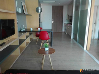 Condo en alquiler de 1 habitaciones en Khlong Toei, Bangkok