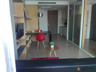 Condo en alquiler de 1 habitaciones en Khlong Toei, Bangkok