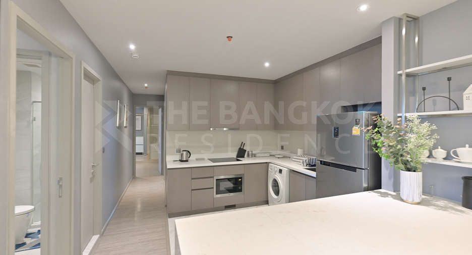 Condo en alquiler de 3 habitaciones en Watthana, Bangkok