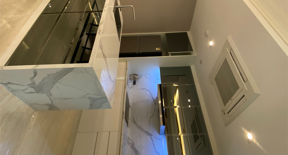Condo en alquiler de 4 habitaciones en Khlong Toei, Bangkok