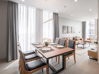 For rent 3 bedrooms condo in Pathum Wan, Bangkok