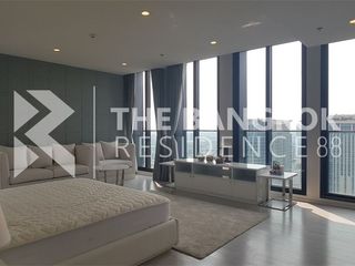 For rent 3 bedrooms condo in Pathum Wan, Bangkok