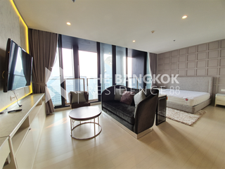 À louer 3 chambres condo à Pathum Wan, Bangkok
